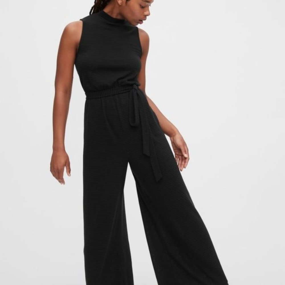 COPY - Gap Mockneck Sleeveless Jumpsuit
